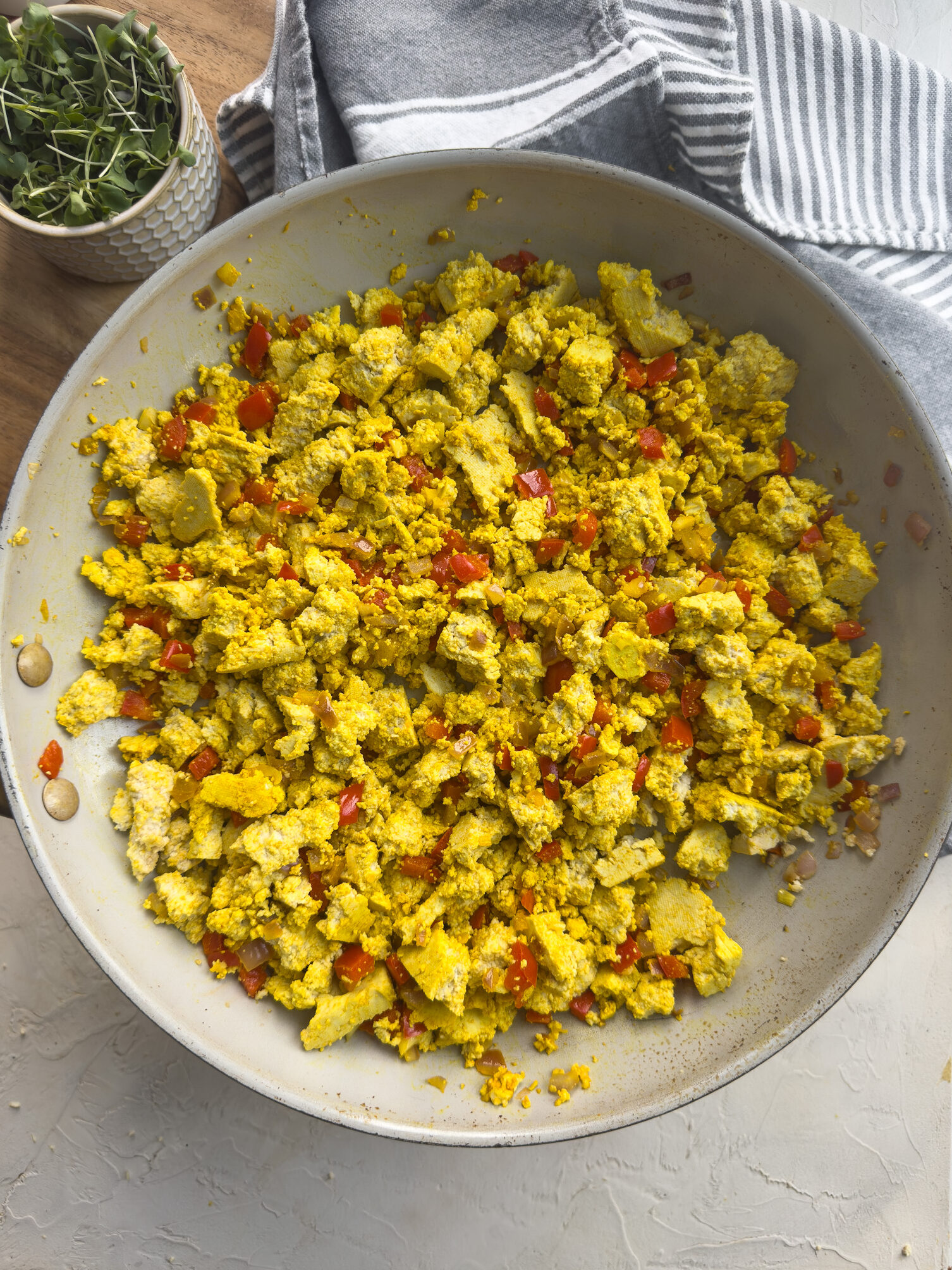 Finished high protein tofu scramble