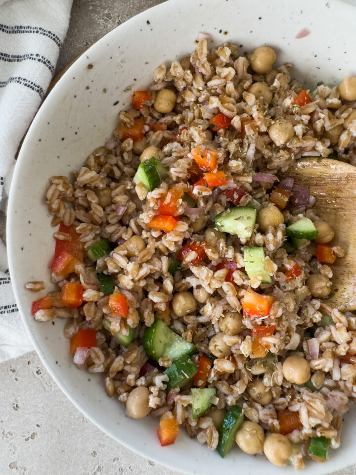 Easy Mediterranean farro salad with chickpeas and herbs